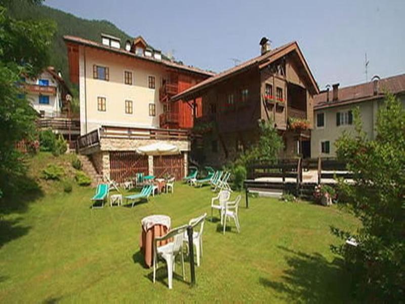 Gh Monzoni Pozza di Fassa